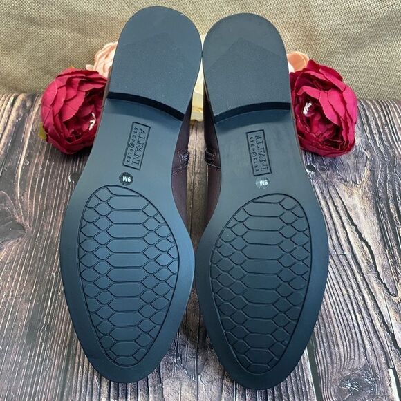 Alfani Avvia Brown Step 'N Flex Booties - Picture 6 of 8